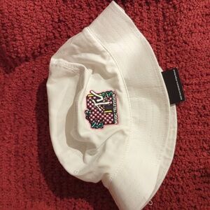 NWT MTV Bucket Hat